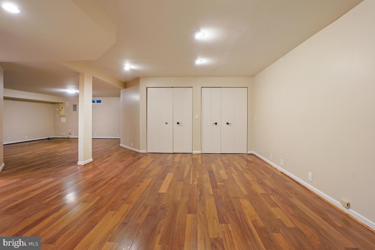 11631 Chapel Cross Way Reston, VA 20194 - Photo 48 of 57