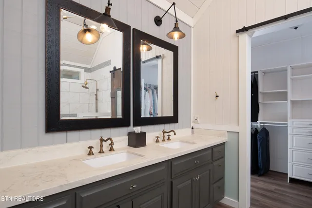 $825,000 | 1048 Little Dogwood Road, Kingston, TN 37763