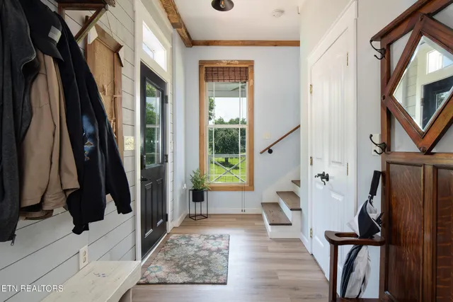 $825,000 | 1048 Little Dogwood Road, Kingston, TN 37763