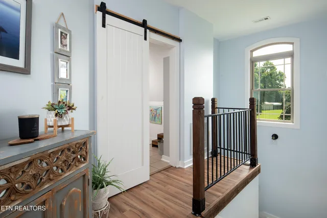 $825,000 | 1048 Little Dogwood Road, Kingston, TN 37763