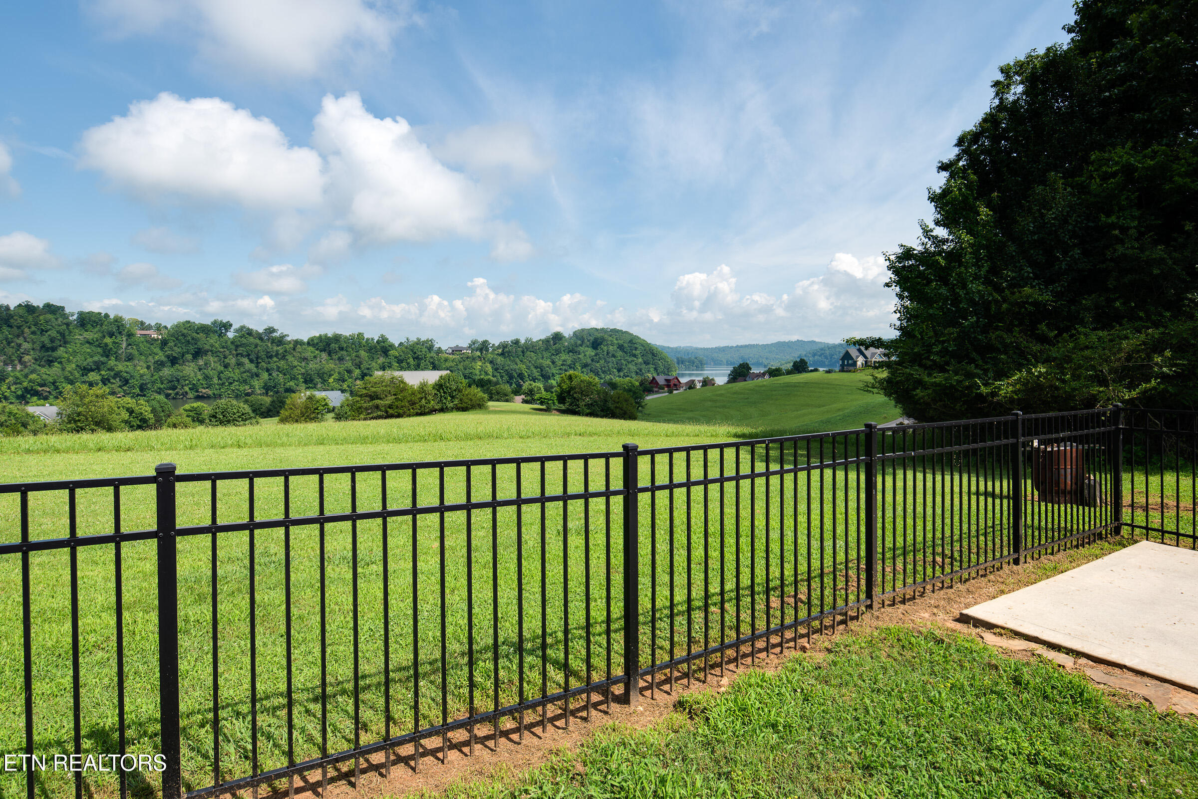 1048 Little Dogwood Road Kingston, TN 37763 - Photo 29 of 36 Great View