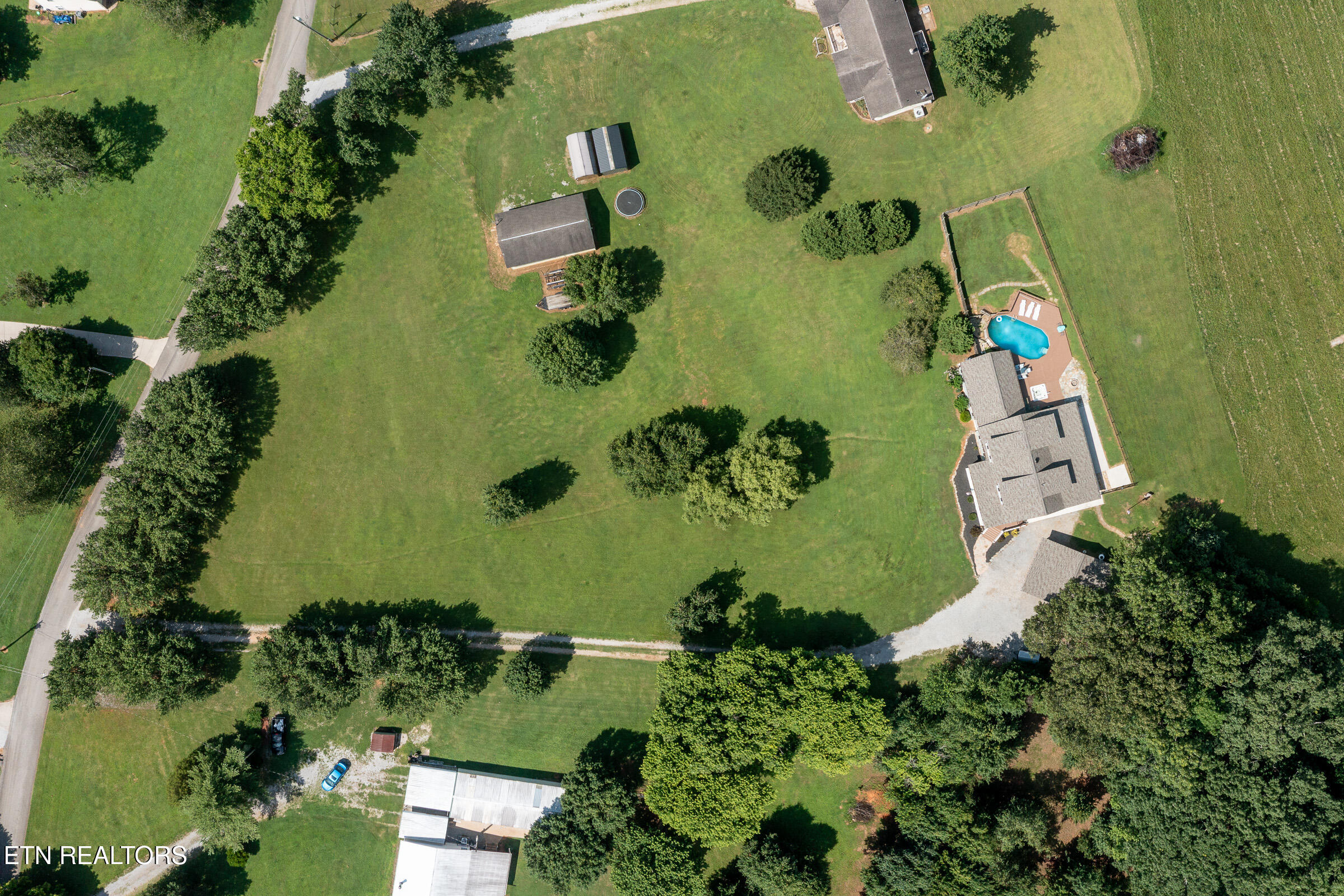 1048 Little Dogwood Road Kingston, TN 37763 - Photo 31 of 36 Aerial View
