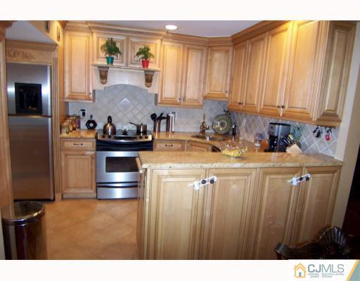 3 Falmouth Road Iselin, NJ 08830 - Photo 2 of 10 Gallery Image 2