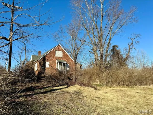 $175,000 | 14910 New Halls Ferry Road, Florissant, MO 63033