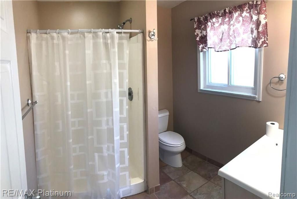 1846 South Hughes Road Brighton, MI 48114 - Photo 21 of 33