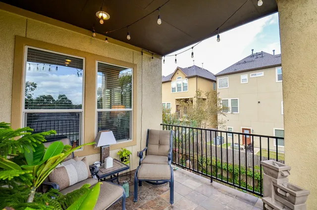 $459,000 | 10602 Enclave Shadows Court, Houston, TX 77043