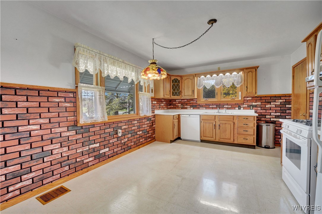 12629 Savage Road Sardinia, NY 14134 - Photo 20 of 41