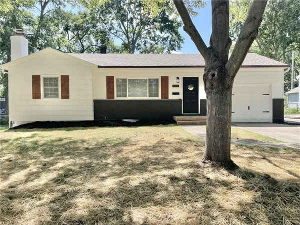 $279,900 | 3520 South Liberty Street, Independence, MO 64055