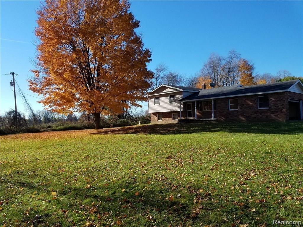 8676 Cork Road Yale, MI 48097 - Photo 19 of 19 This is view 4 of the front of the home.
