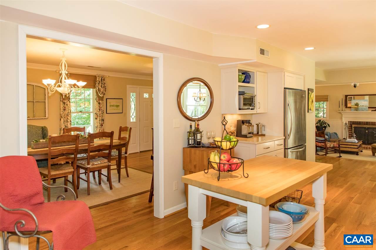 2292 Whippoorwill Road Charlottesville, VA 22901 - Photo 12 of 48 Gallery Image 12