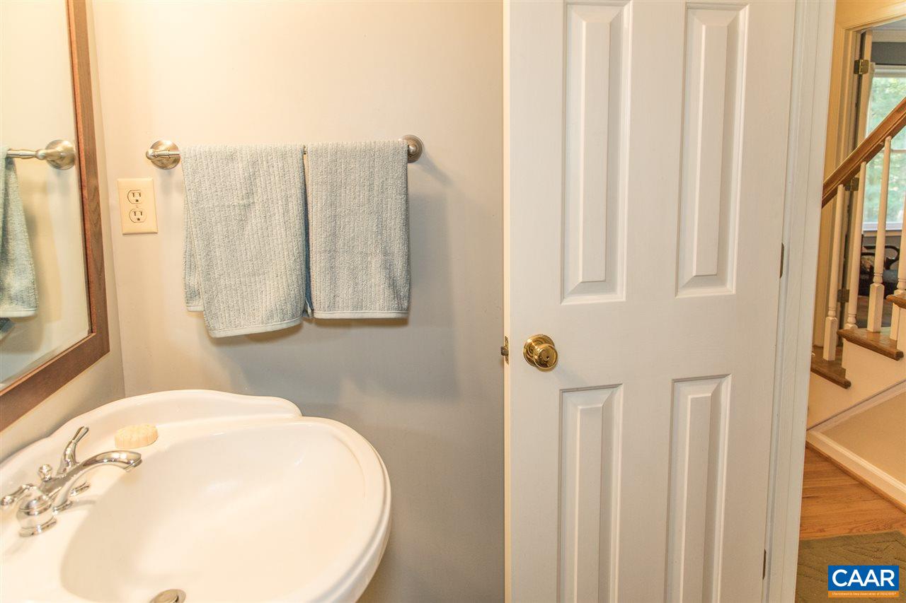 2292 Whippoorwill Road Charlottesville, VA 22901 - Photo 19 of 48 Gallery Image 19