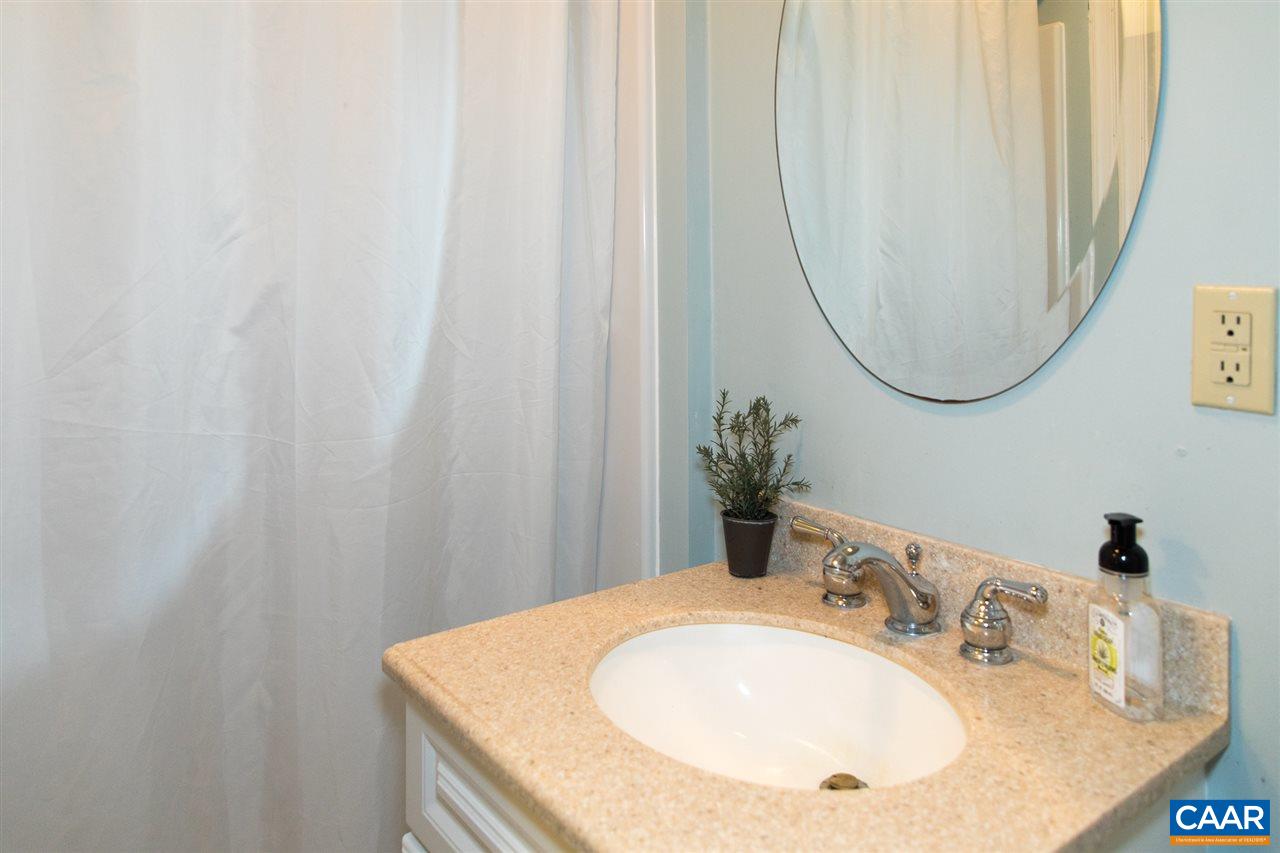 2292 Whippoorwill Road Charlottesville, VA 22901 - Photo 33 of 48 Gallery Image 33