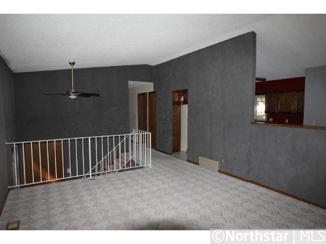 8614 Darnel Road Eden Prairie, MN 55344 - Photo 3 of 18 Gallery Image 3