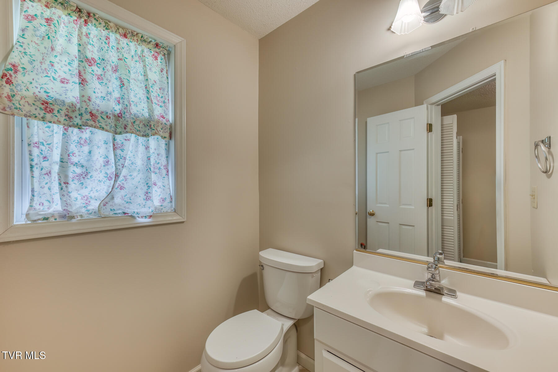 210 Telford Road Telford, TN 37690 - Photo 34 of 105 210 Telford Rd-27