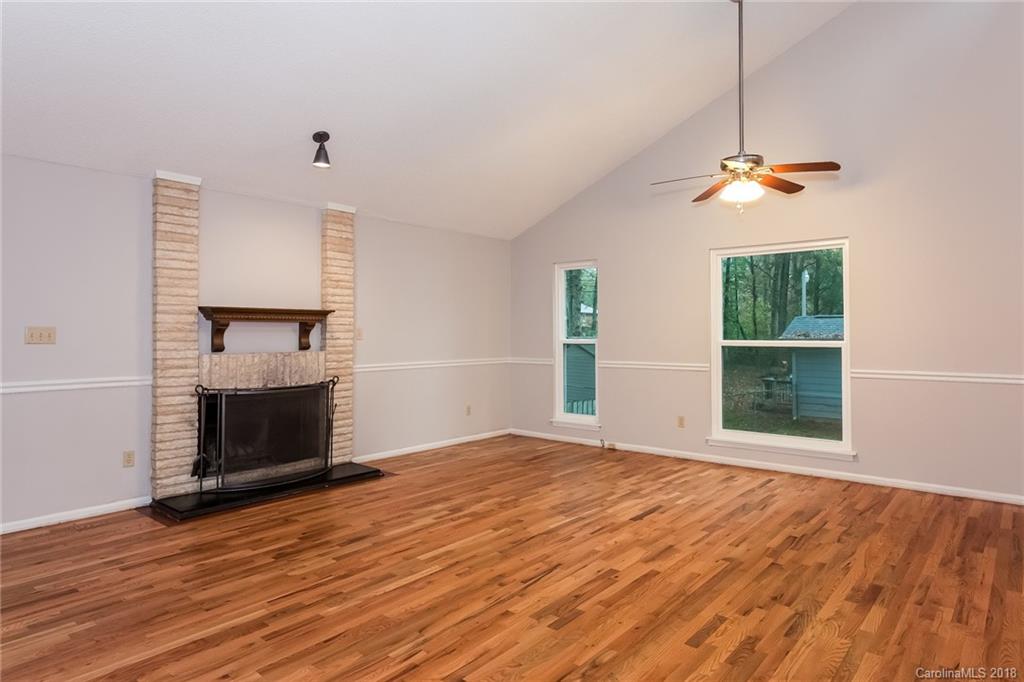8301 Barncliff Road Charlotte, NC 28227 - Photo 3 of 25 Gallery Image 3
