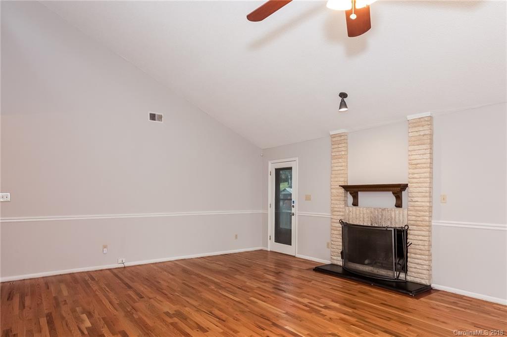 8301 Barncliff Road Charlotte, NC 28227 - Photo 8 of 25 Gallery Image 8