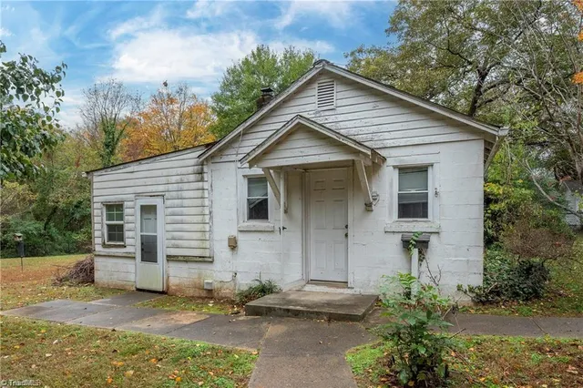 $325,000 | 3432 Royalton Street, Winston-Salem, NC 27104
