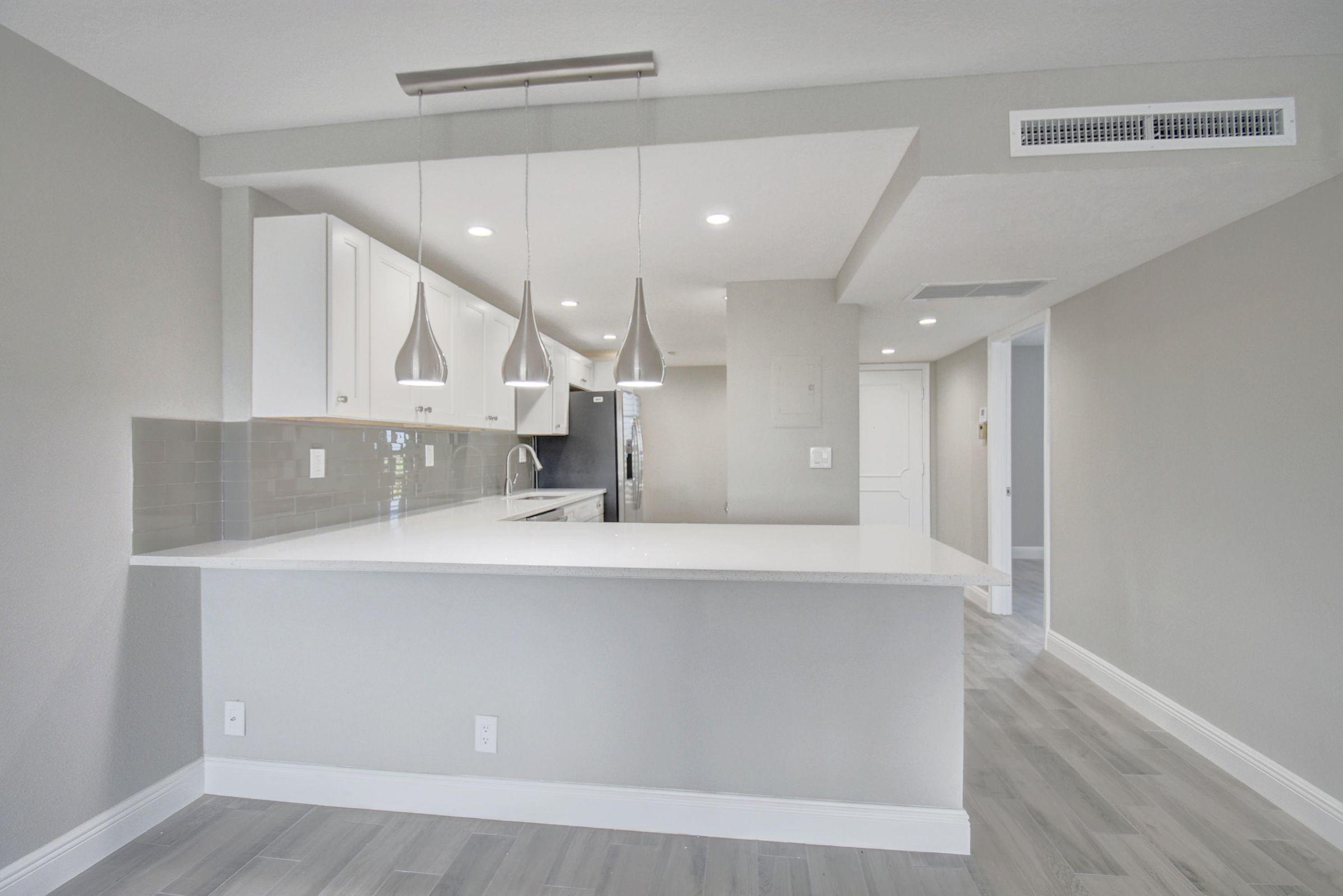 3 East Royal Palm Road, Unit 501 Boca Raton, FL 33432 - Photo 1 of 15 Kitchen