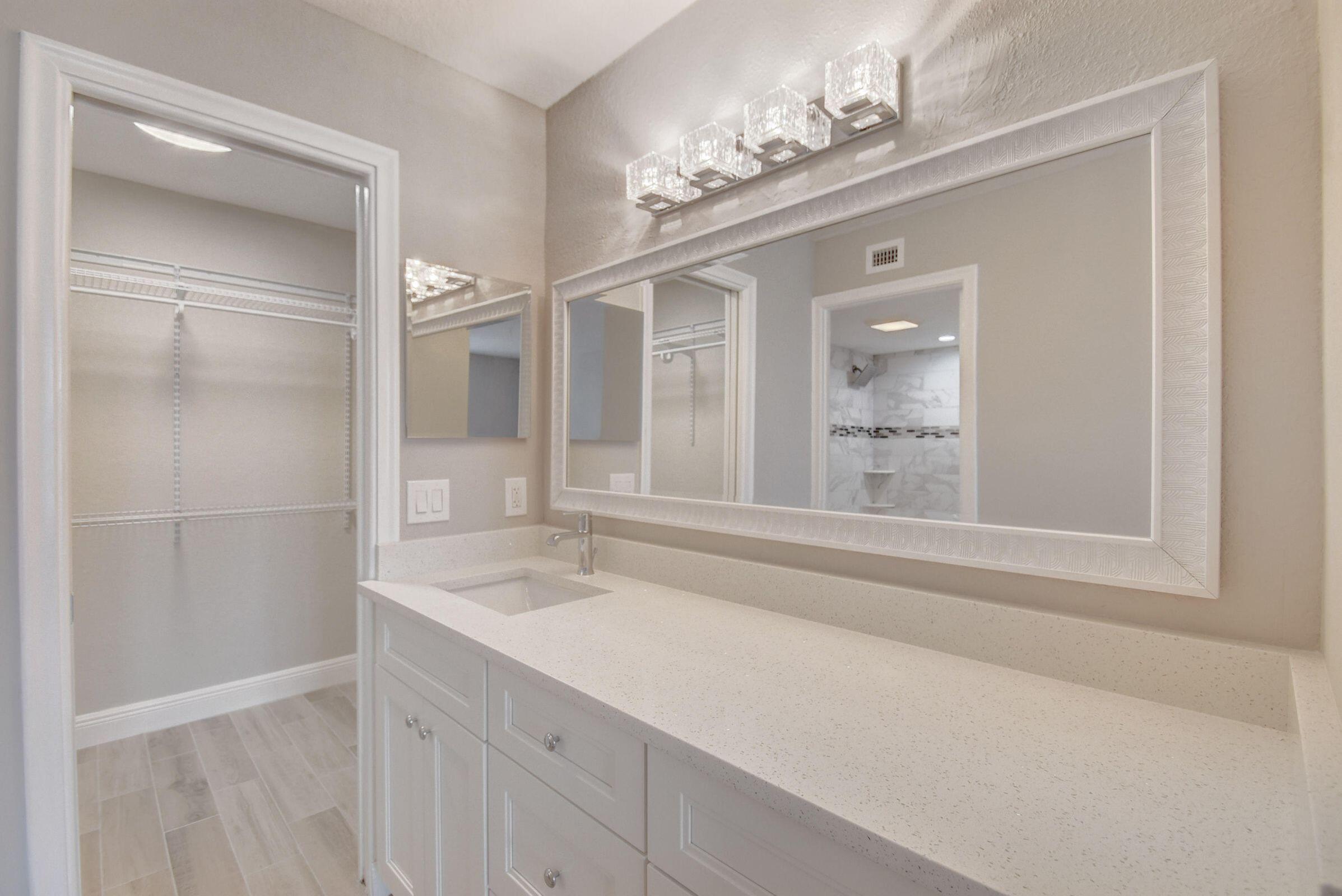 3 East Royal Palm Road, Unit 501 Boca Raton, FL 33432 - Photo 9 of 15 Bathroom