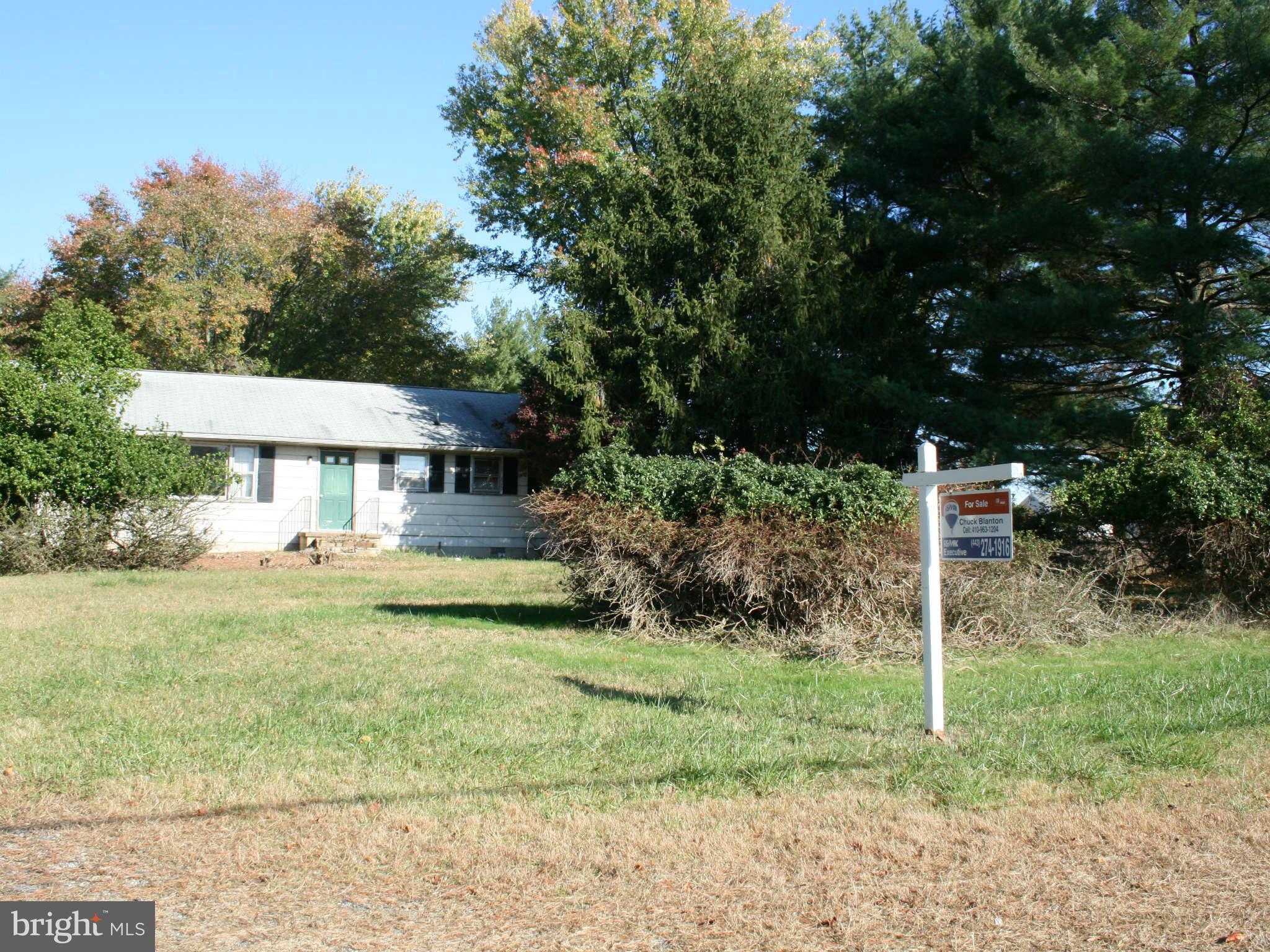 594 Old Oak Road Severn, MD 21144 - Photo 2 of 22 Exterior (Front)