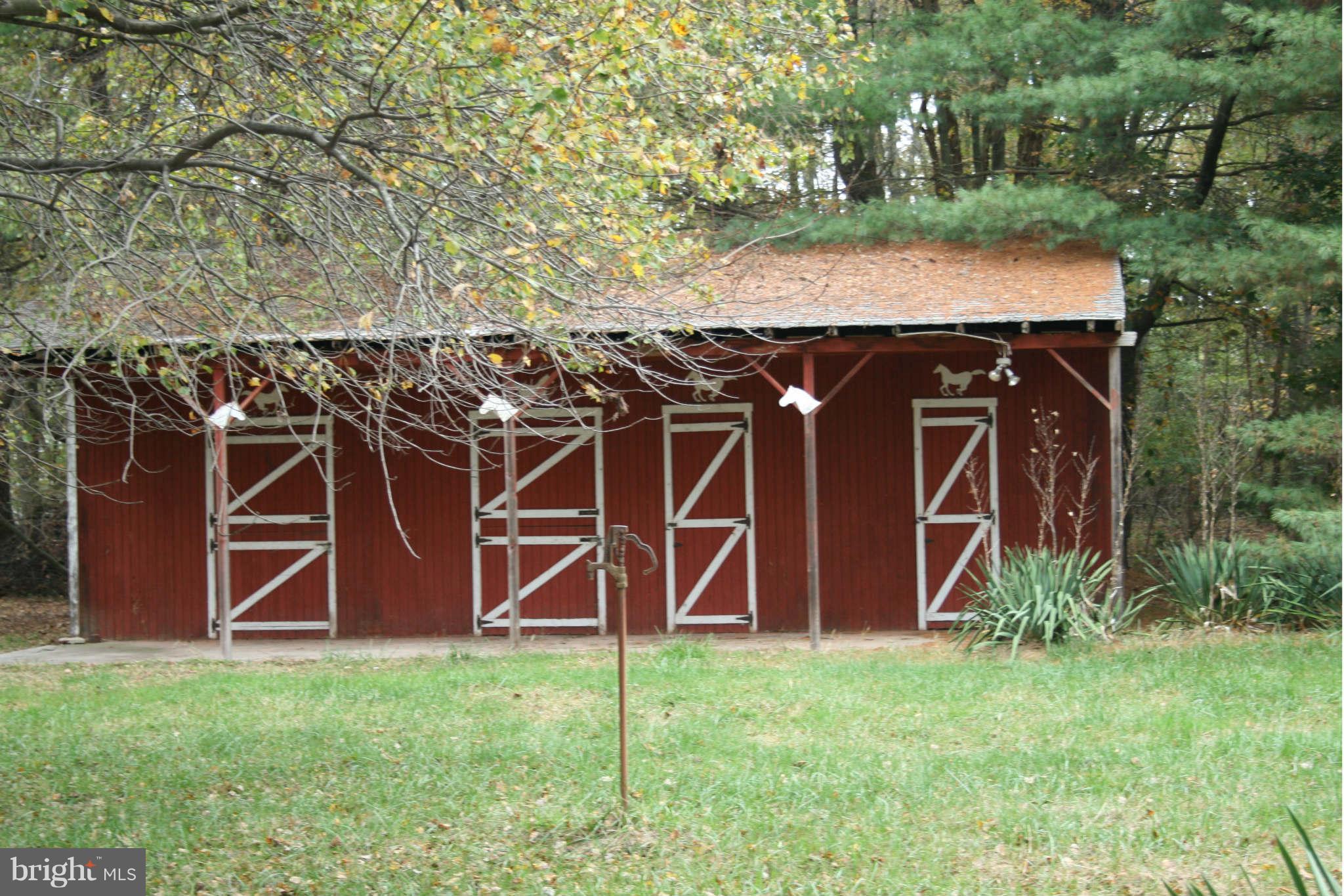 594 Old Oak Road Severn, MD 21144 - Photo 20 of 22 Exterior (General)