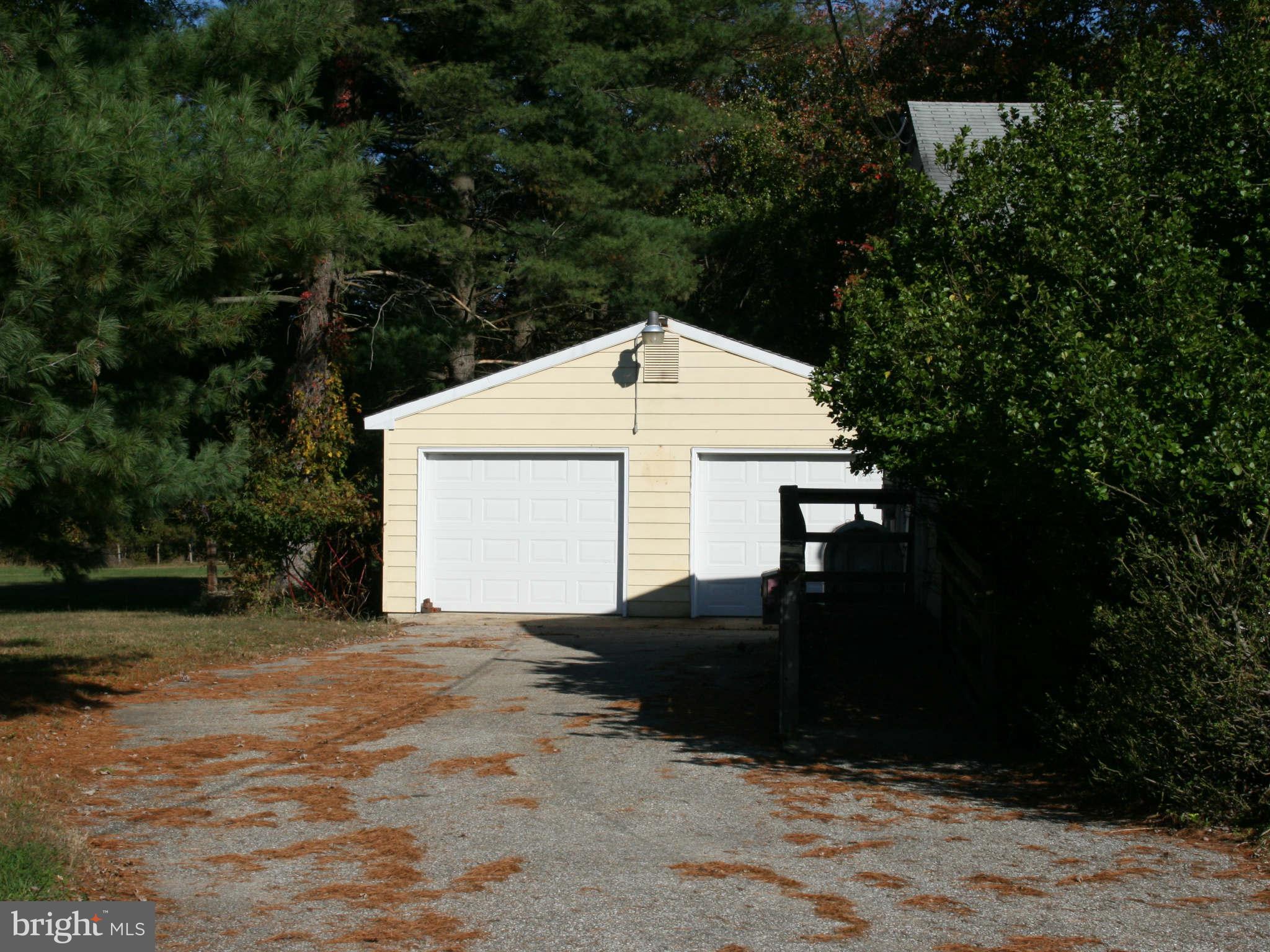 594 Old Oak Road Severn, MD 21144 - Photo 3 of 22 Exterior (Front)