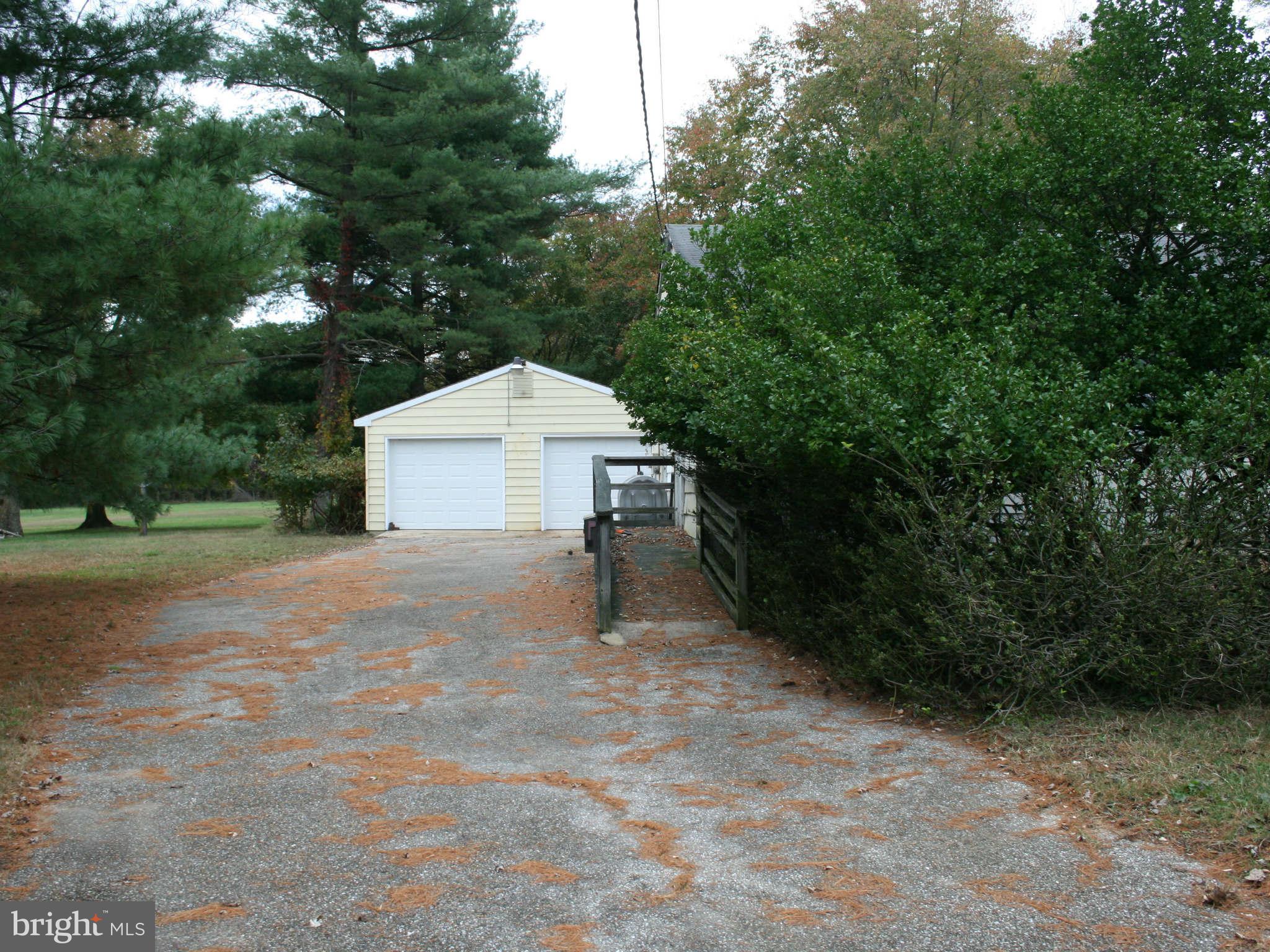 594 Old Oak Road Severn, MD 21144 - Photo 7 of 22 Exterior (General)