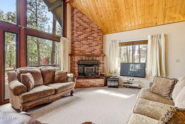 $575,000 | 10 North Acr, Unit 1030, Greer, AZ 85927