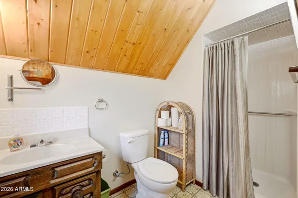 $575,000 | 10 North Acr, Unit 1030, Greer, AZ 85927