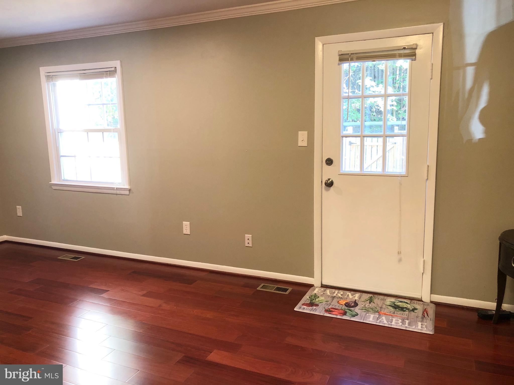 6471 Silver Ridge Circle Alexandria, VA 22315 - Photo 11 of 35