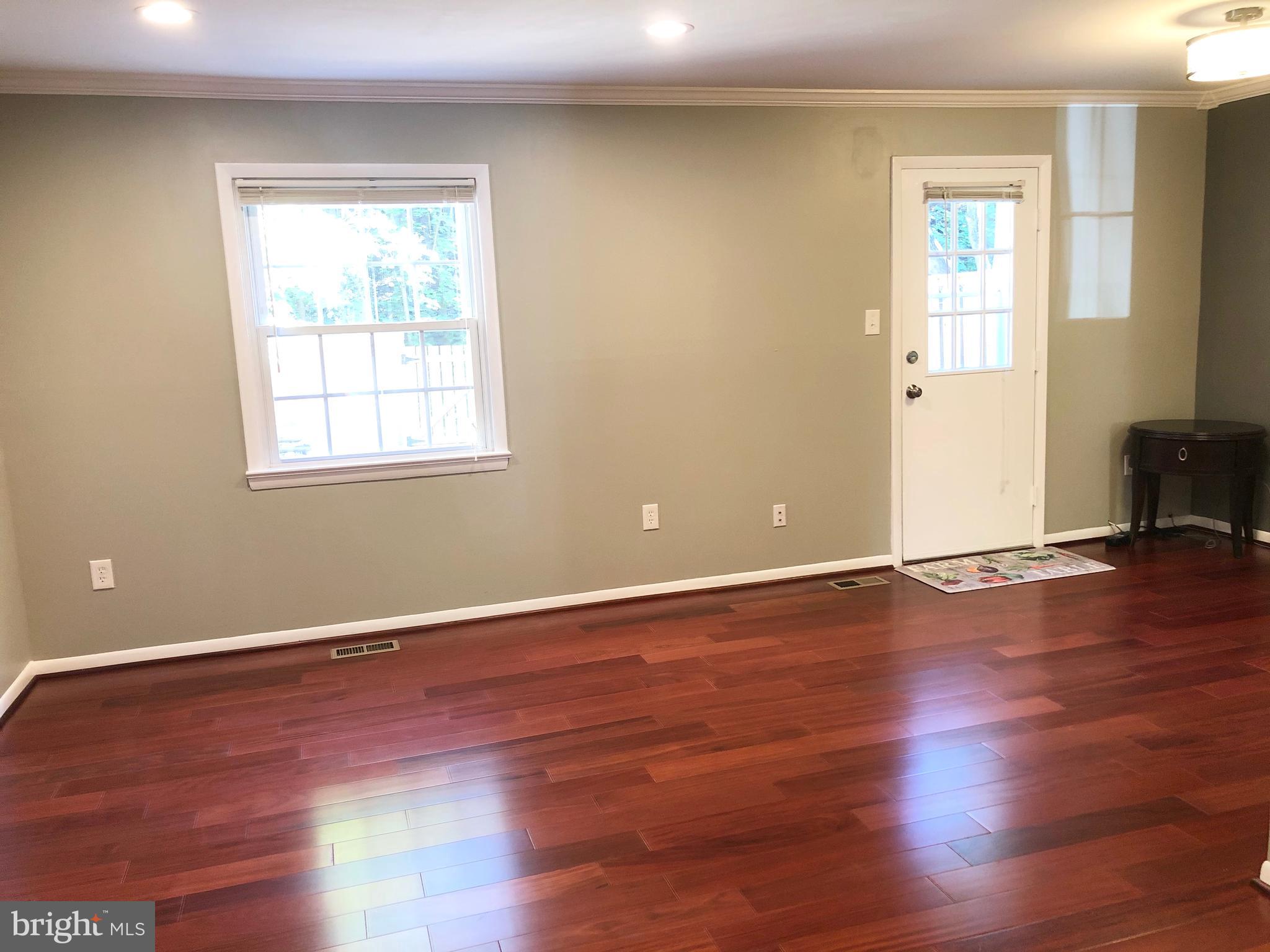 6471 Silver Ridge Circle Alexandria, VA 22315 - Photo 14 of 35