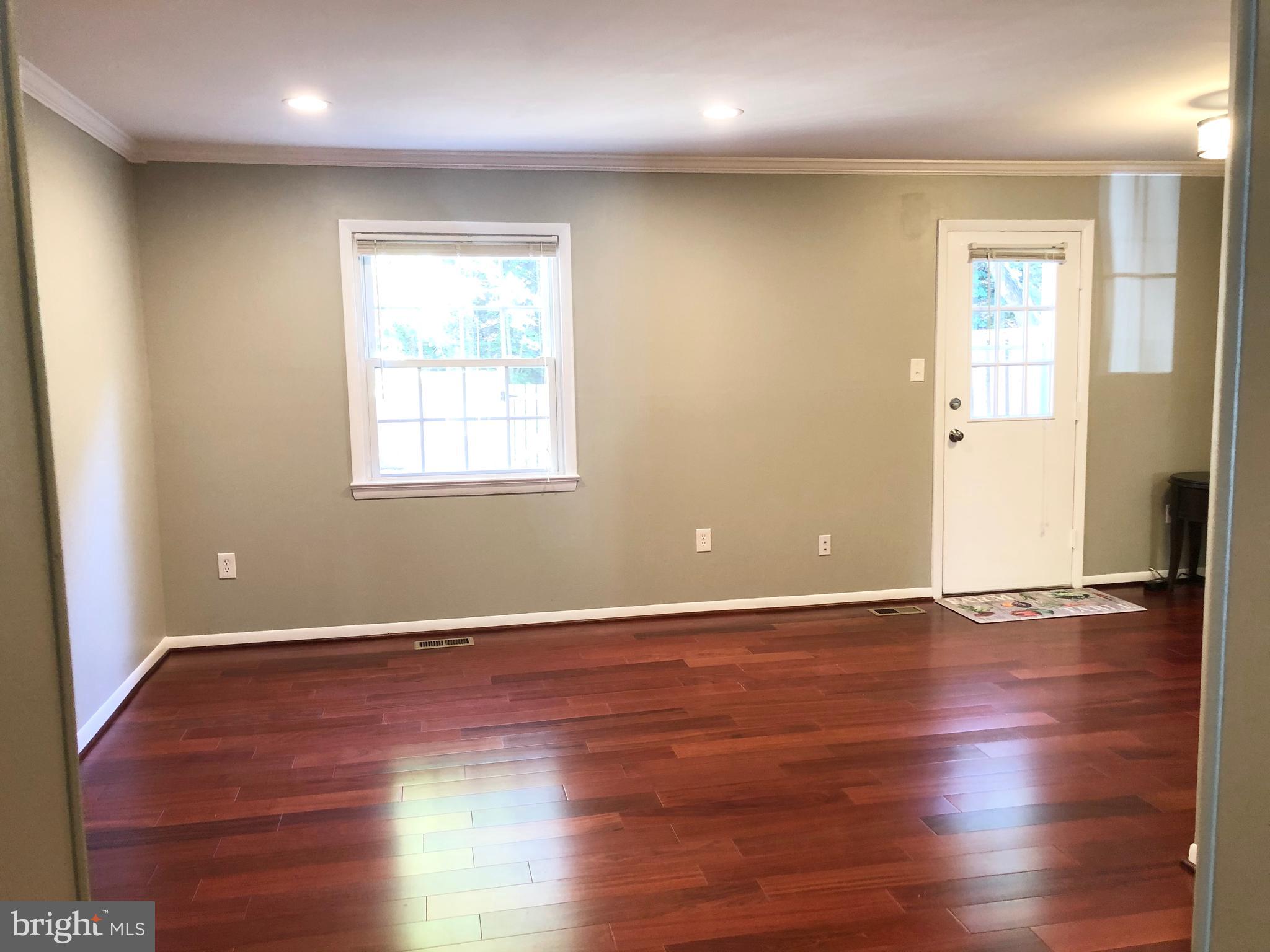 6471 Silver Ridge Circle Alexandria, VA 22315 - Photo 15 of 35