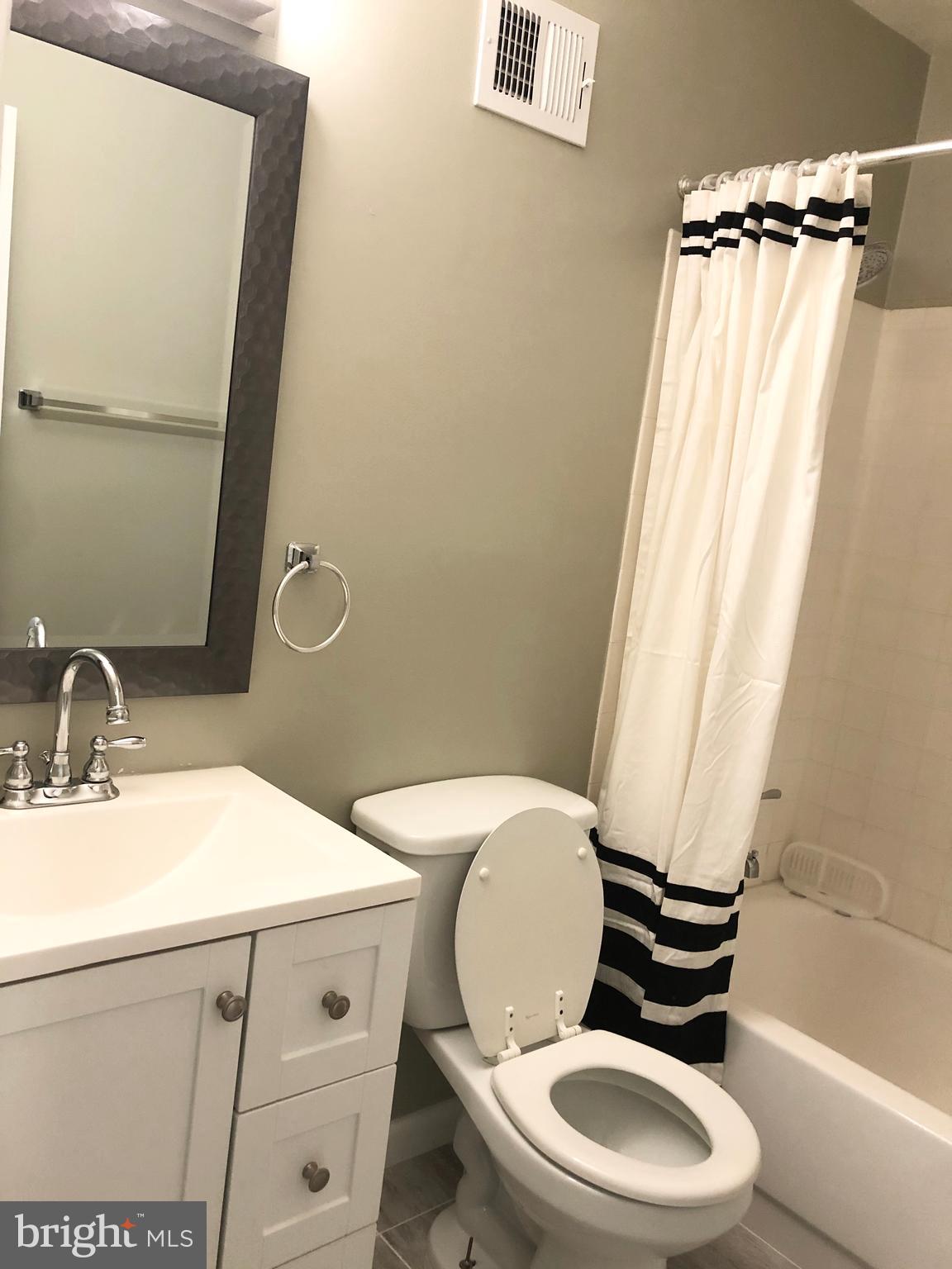 6471 Silver Ridge Circle Alexandria, VA 22315 - Photo 17 of 35