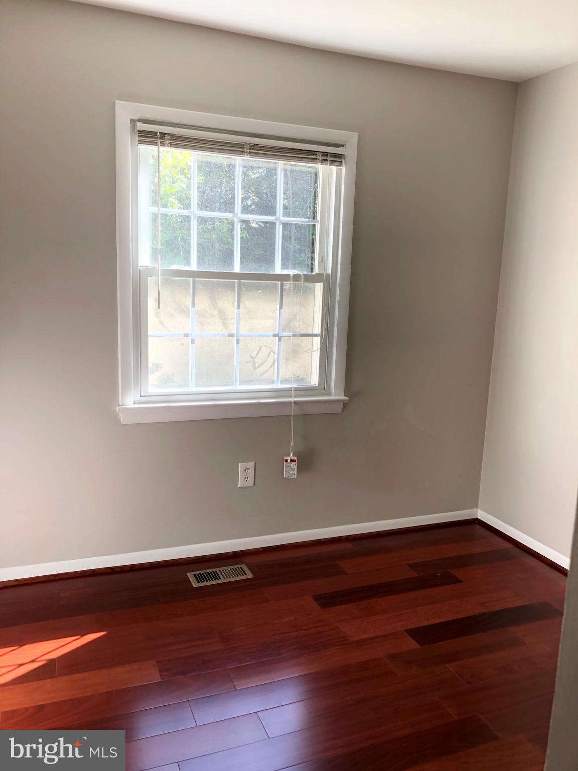 6471 Silver Ridge Circle Alexandria, VA 22315 - Photo 23 of 35