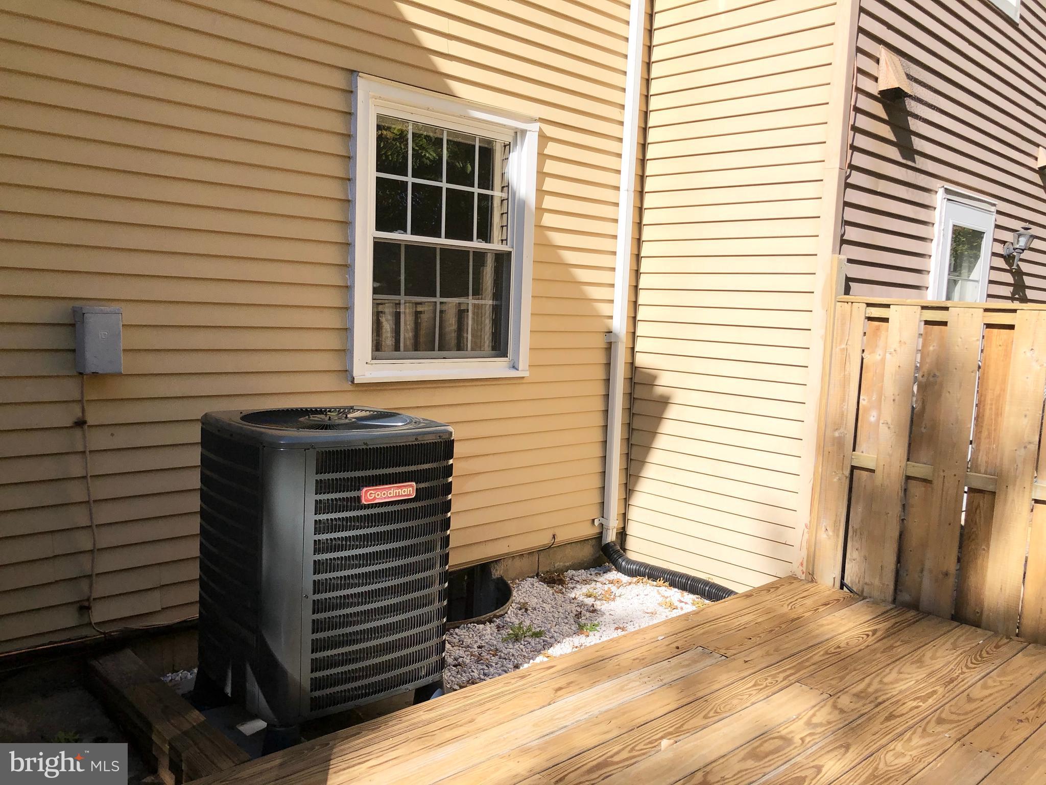 6471 Silver Ridge Circle Alexandria, VA 22315 - Photo 25 of 35