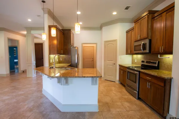 $329,900 | 7361 Flat Rock Lane, Tyler, TX 75703