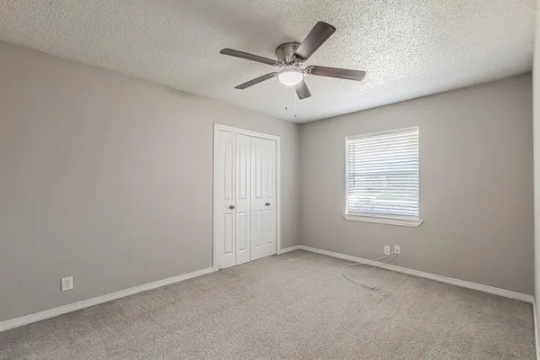 $2,300 | 311 Hedgerow Lane, Lewisville, TX 75057