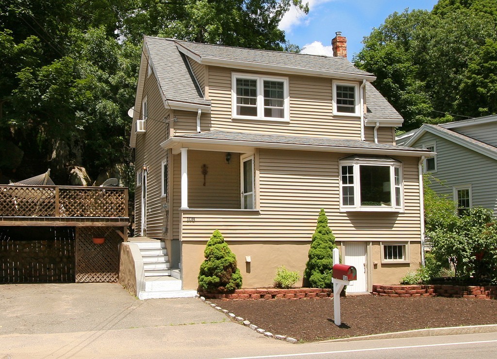 108 Hamilton Street Saugus, MA 01906 - Photo 1 of 22 Gallery Image 1