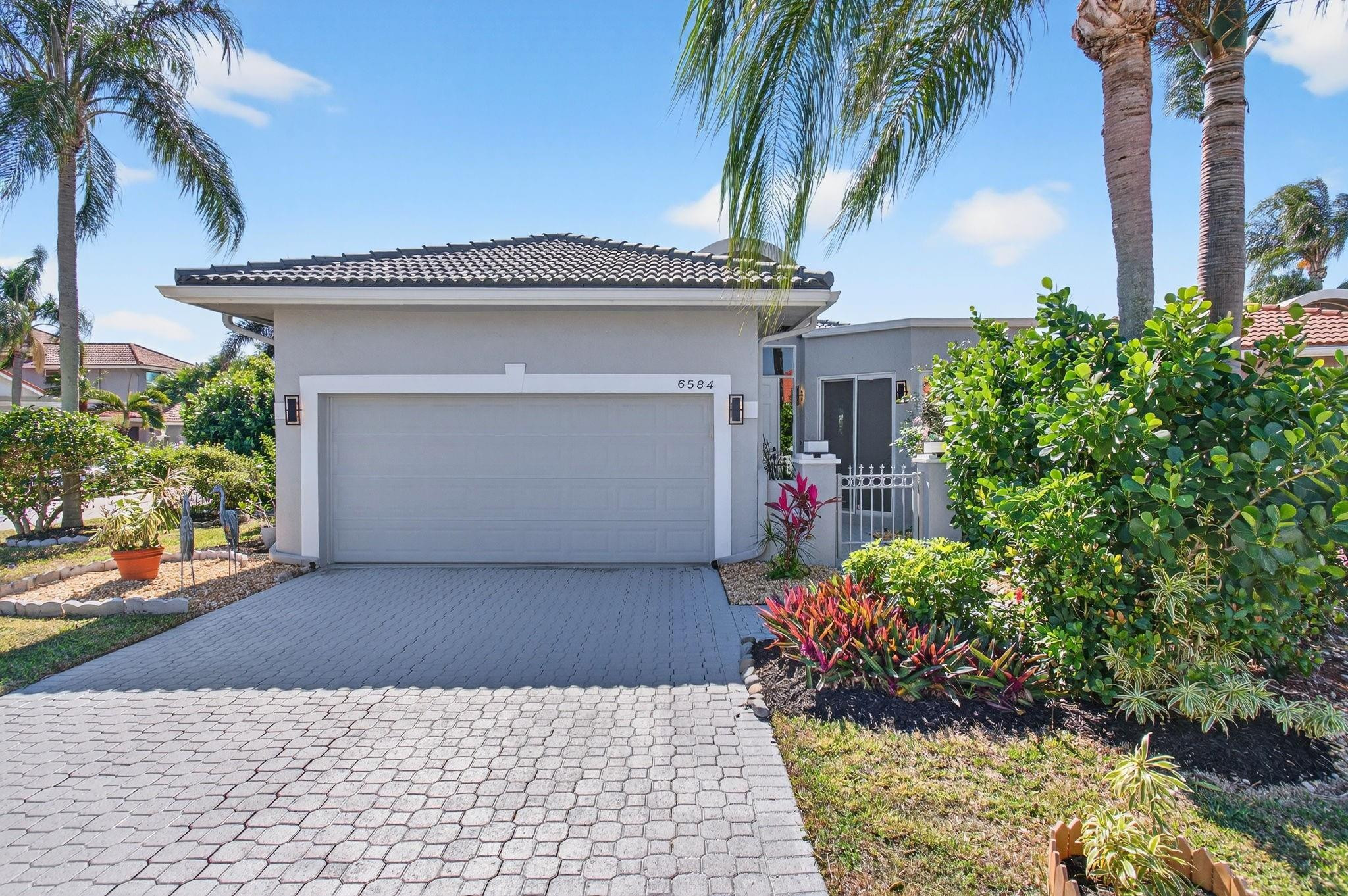 6584 Hampton Circle Boca Raton, FL 33496 - Photo 4 of 84 Photo 4