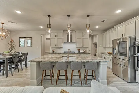 $745,000 | 238 Bronze View Drive, Montgomery, TX 77316