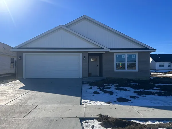 $329,000 | 1707 Millstone Drive, Normal, IL 61761