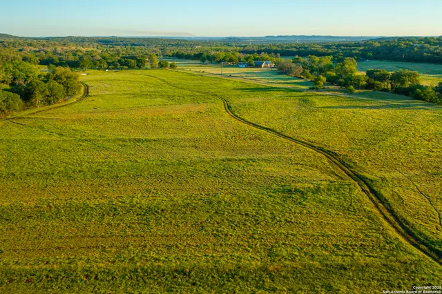$2,150,000 | 85 Waring Welfare Road, Boerne, TX 78006