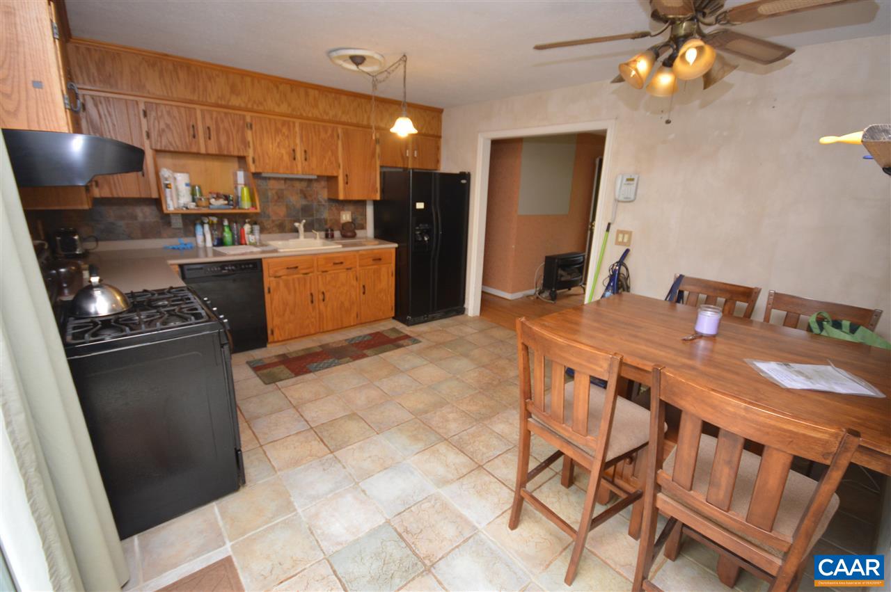 282 Springbrook Lane Stanardsville, VA 22973 - Photo 3 of 18 Gallery Image 3