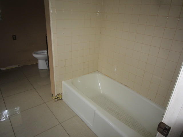 5590 Colbright Road Lake Worth, FL 33467 - Photo 19 of 22 Bathroom
