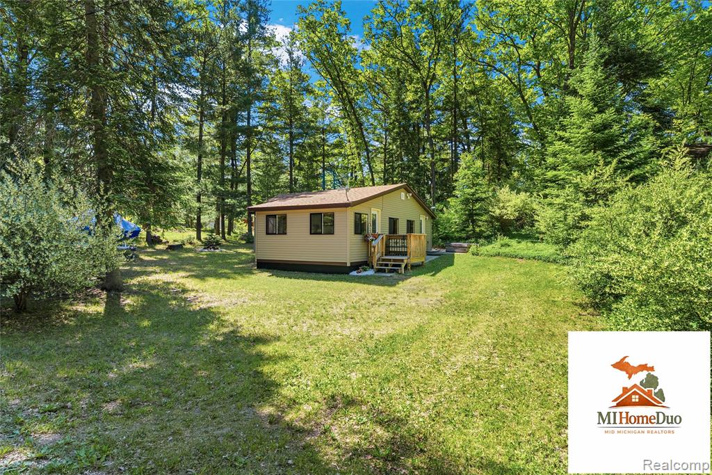 6960 Rumsay Street Harrison, MI 48625 - Photo 4 of 29
