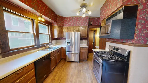 $2,280 | 216 Litchfield Avenue Southeast, Willmar, MN 56201