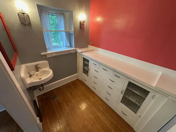 $2,280 | 216 Litchfield Avenue Southeast, Willmar, MN 56201