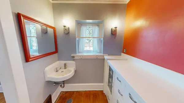 $2,280 | 216 Litchfield Avenue Southeast, Willmar, MN 56201