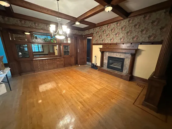 $2,280 | 216 Litchfield Avenue Southeast, Willmar, MN 56201