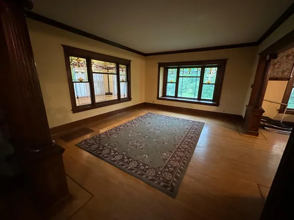 $2,280 | 216 Litchfield Avenue Southeast, Willmar, MN 56201